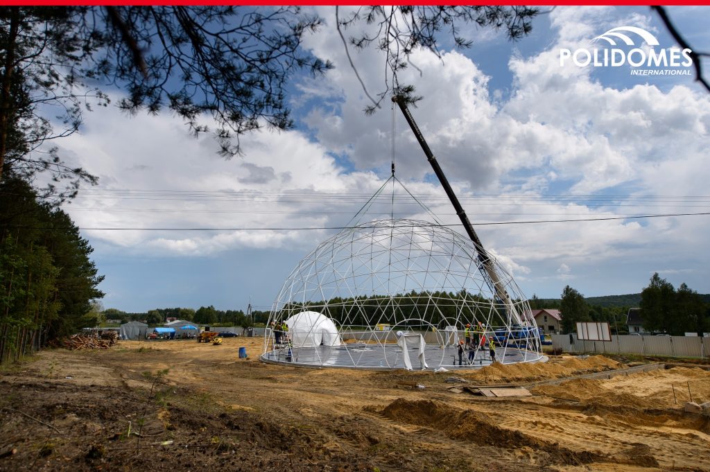 POLIDOME500-crane-setup